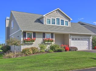 6236 Singletree Ln, Williamsburg, MI 49690