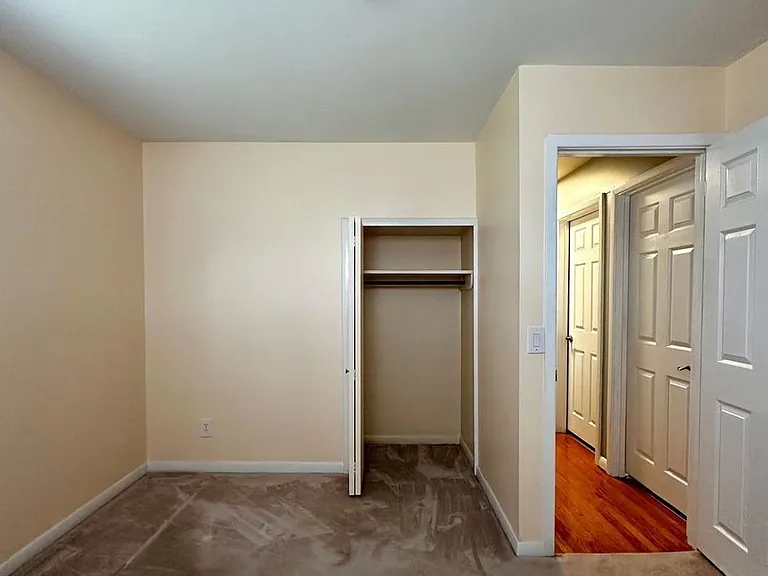 714 Culpeper St — Photo 13