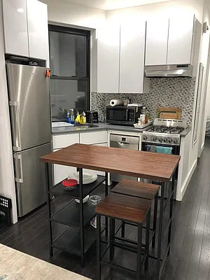 Rented by Point NYC | media 8