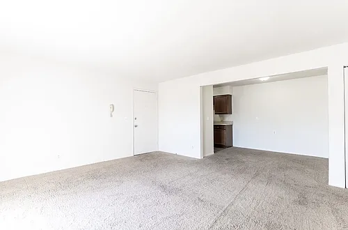 2700 W Forrest Hill Ave Photo 1