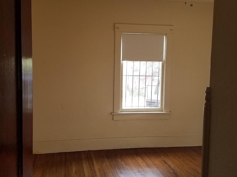 Bedroom -sideways