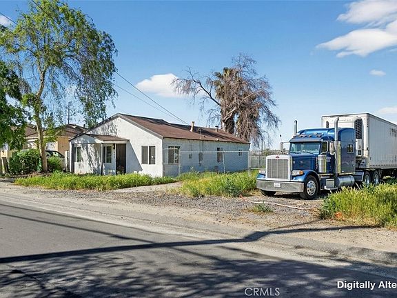 2nd image of 475 Transit Ave