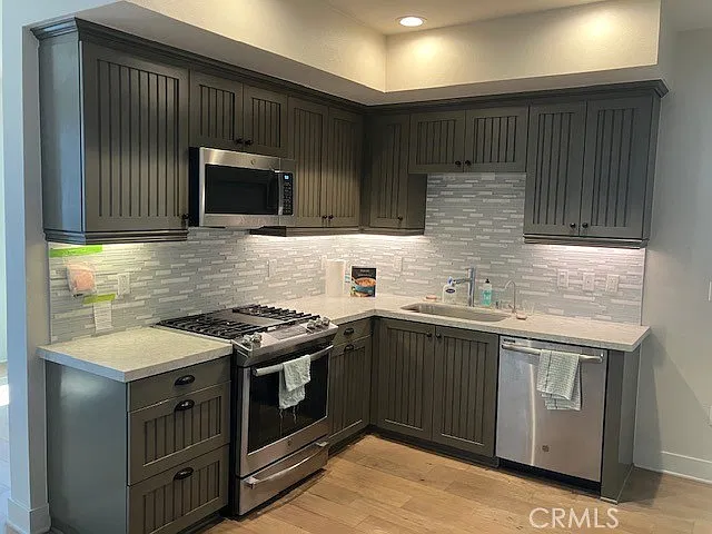 1 bed, 890 sqft, $3,500 — Photo 3