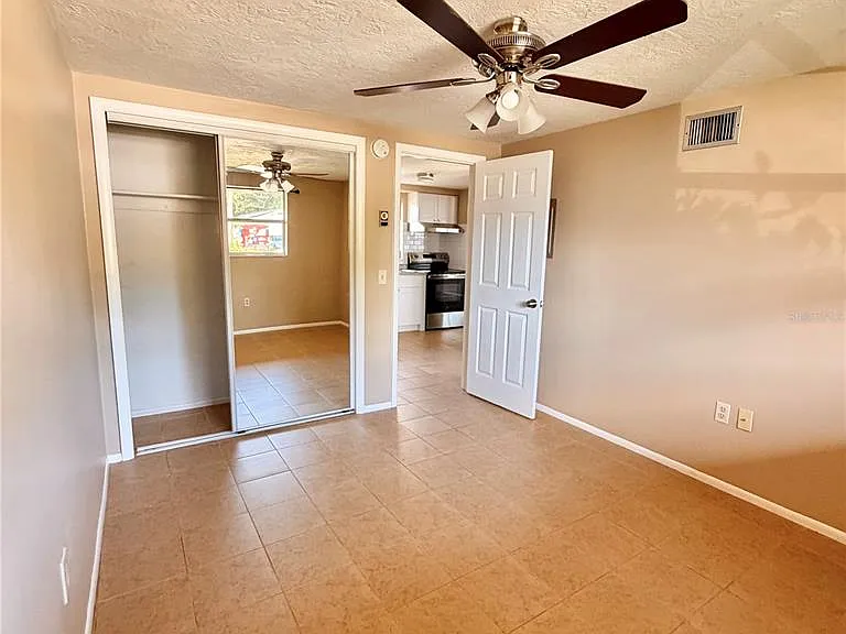 5401 Pasadena Dr — Photo 10