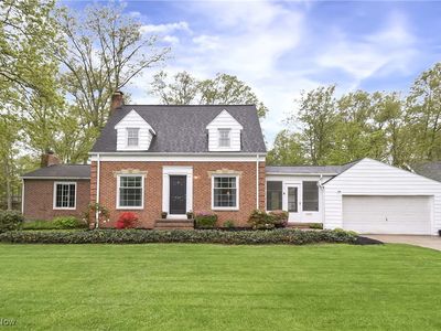 6122 Fitch Rd, North Olmsted, OH, 44070