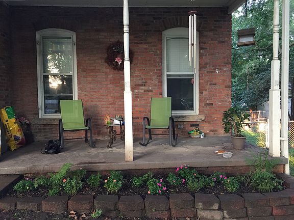 3rd image of 1125 3rd Ave