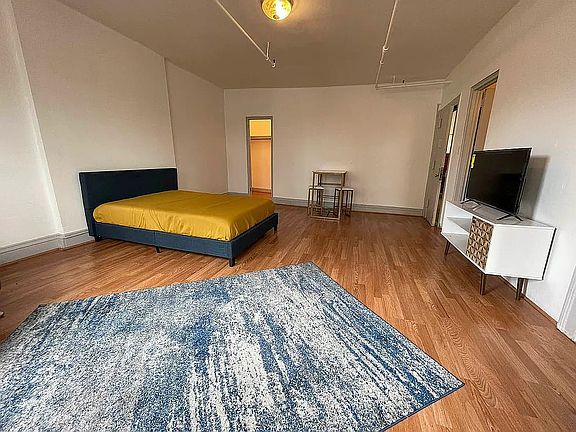 3rd image of 136 W 129th St APT 4F