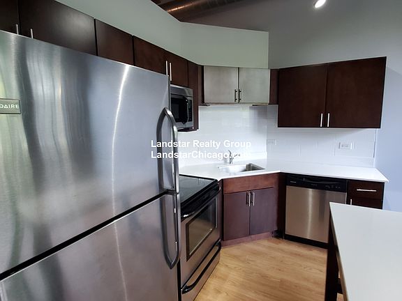 3rd image of 125 E 21st St APT 217