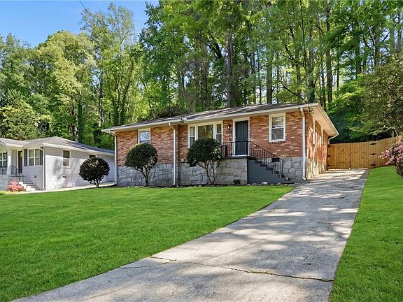 2nd image of 898 Scott Cir