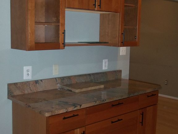 4th image of 6703 Kenwood Forest Ln