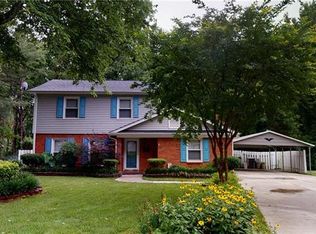 5520 Sunfield Dr, Charlotte, NC 28215