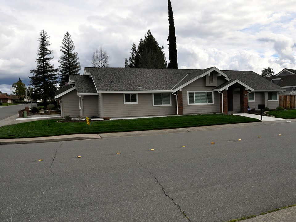 1st image of 1069 Kensington Dr