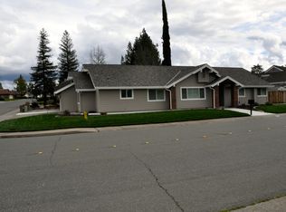 1069 Kensington Dr, Roseville, CA 95661