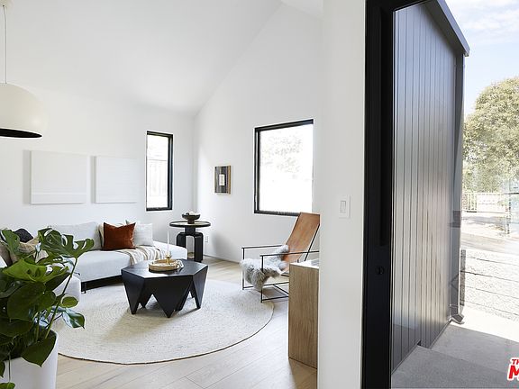 4th image of 4845 Neola Pl