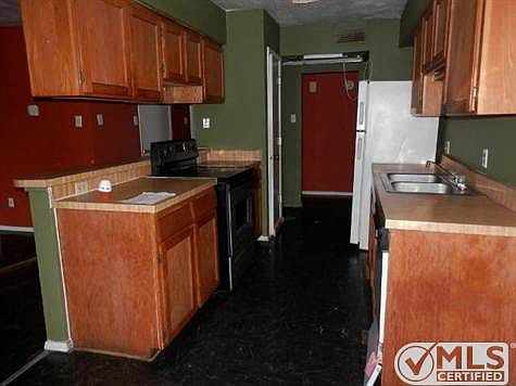 5th image of 6916 Southampton Dr