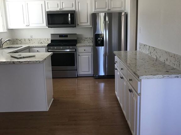 4th image of 2212 W 185th St