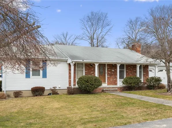 127 Brayton Ave, Cranston, RI 02920