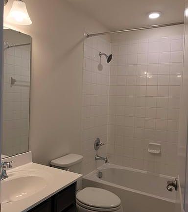 3rd image of 6190 Willow Place