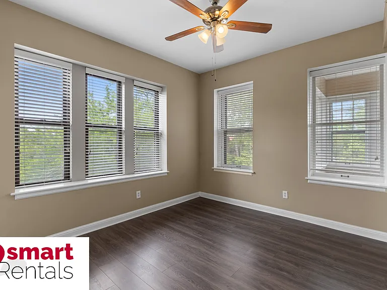 2161 Thurman Ave — Photo 4