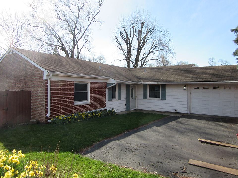 1st image of 120 Vernon Dr