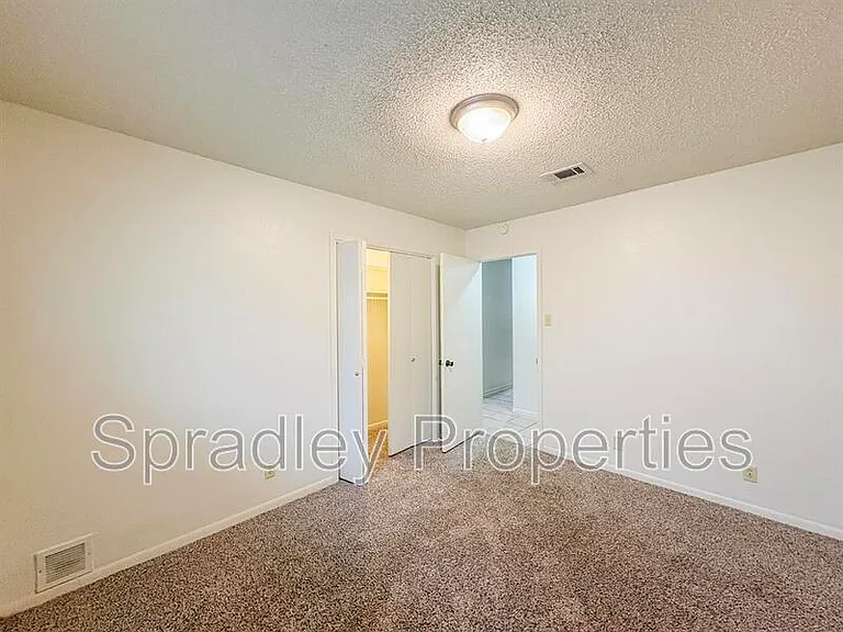 405A Cheyenne Dr — Photo 5