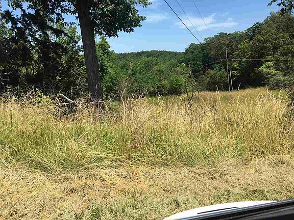 4th image of 1633 Paradise Ln