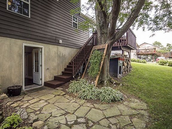 3rd image of 8486 Pheasant Dr