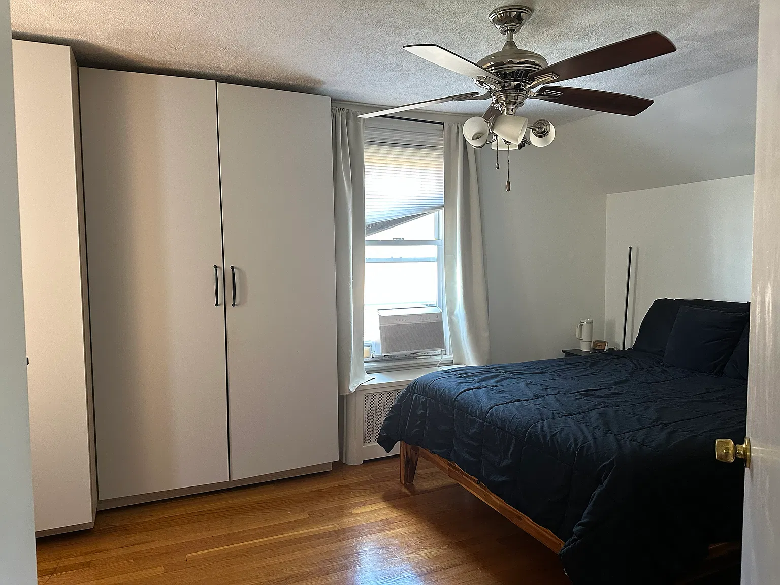2 bed, 1033 sqft, $3,100 — Photo 3