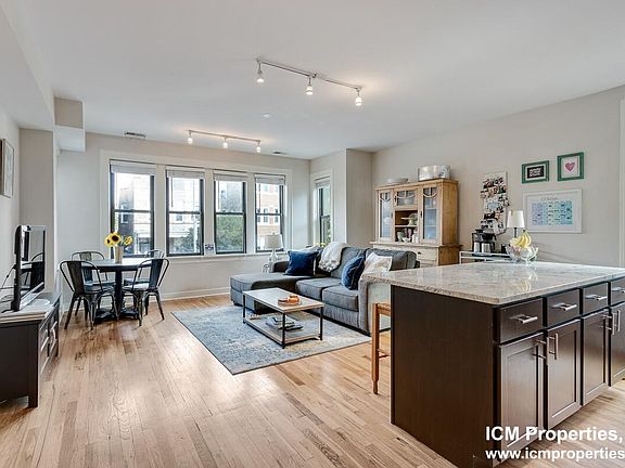4th image of 2255 W Wilson Ave #1