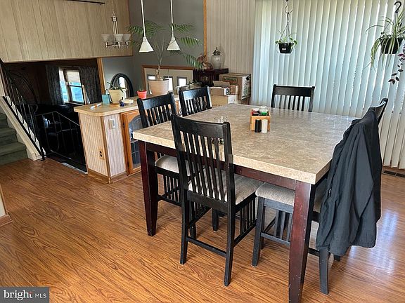 4th image of 125 Colonial Rd