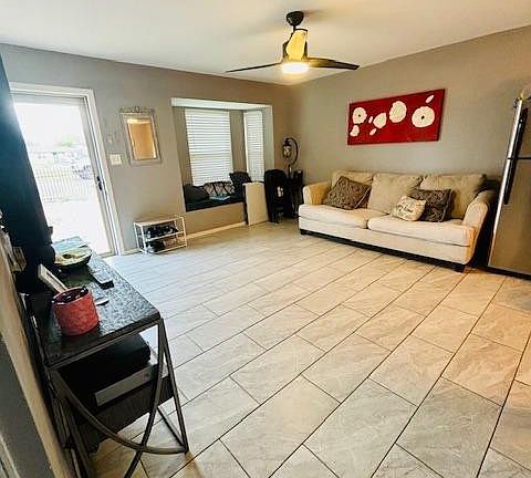 5th image of 3006 Shallowater Dr