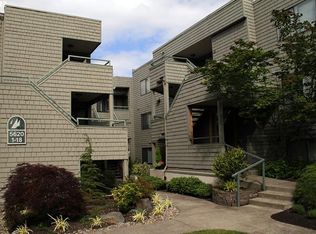 5620 SW Riverside Ln APT 6, Portland, OR 97239