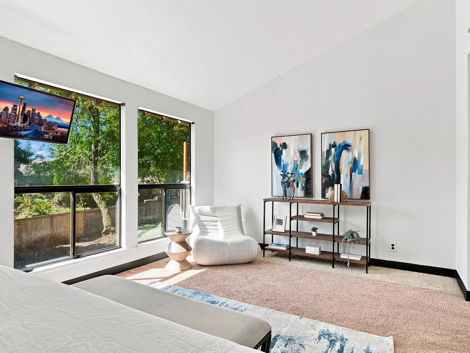3 bed, 1500 sqft, $2,900 — Photo 2