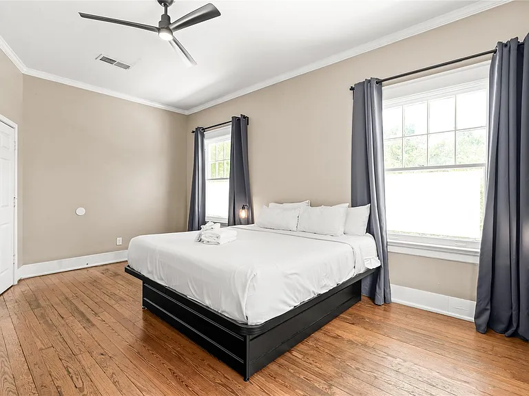 1202 Hawthorne St — Photo 18