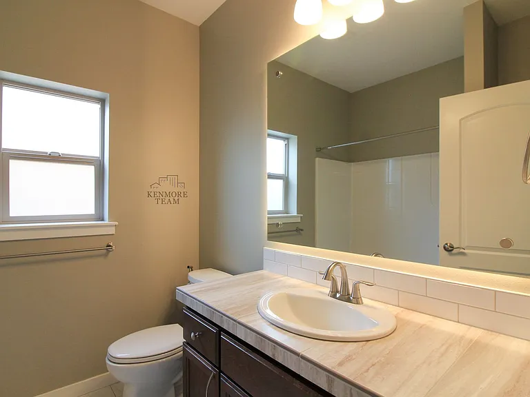 4743 Jodie St — Photo 13