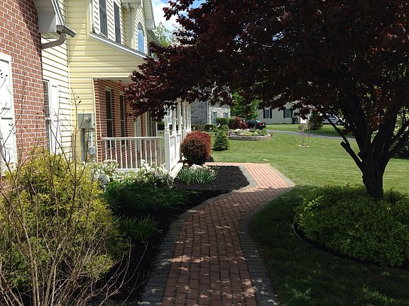 2nd image of 416 Bradley Ln