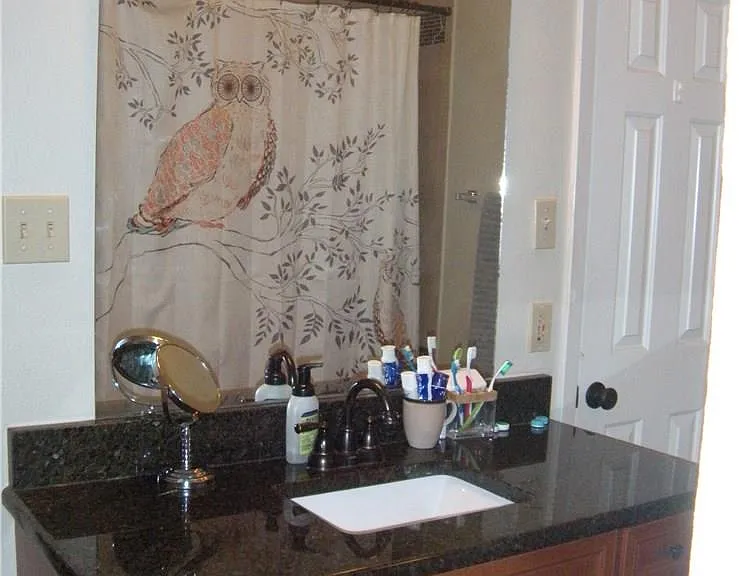 915 W 23rd St #211 — Photo 15