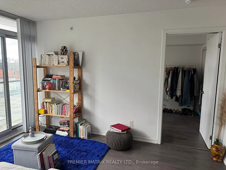 68 Abell St #729 — Photo 9