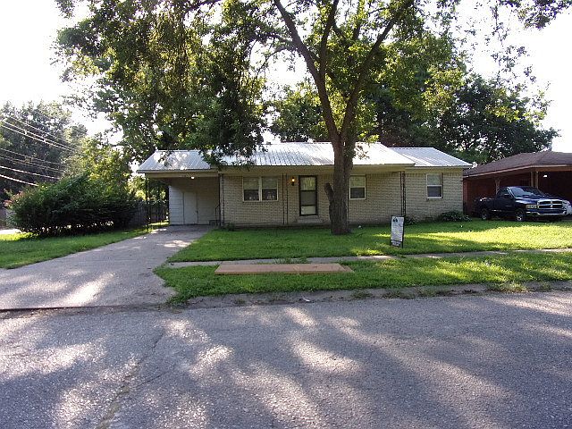 1st image of 1001 Ward Ln