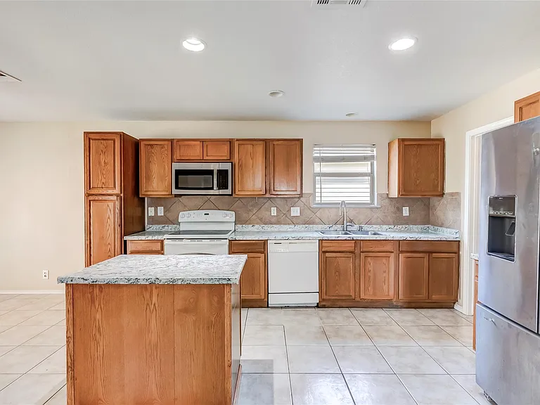 191 Beech Dr — Photo 12