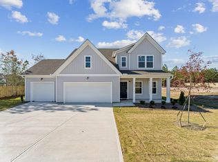 302 Enfield Dr, Carthage, NC 28327