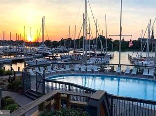 301 Burnside St APT A101, Annapolis, MD 21403