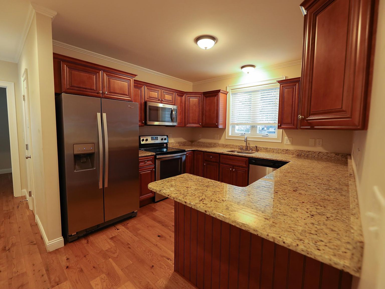 14 Pleasant St, Salem, NH 03079 Zillow