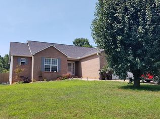 185 Whitney Dr, Lenoir City, TN 37772