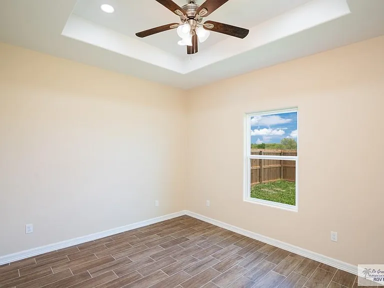 1010 Escondido Ln E #A — Photo 9