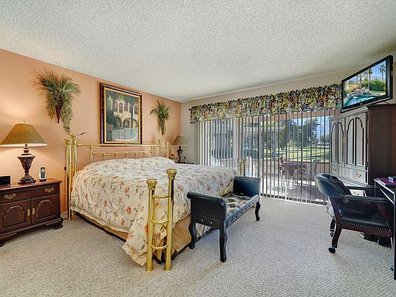 5th image of 68215 Village Dr