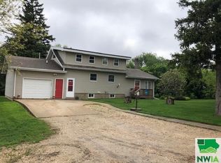 5511 30th Ave, Alta, IA 51002