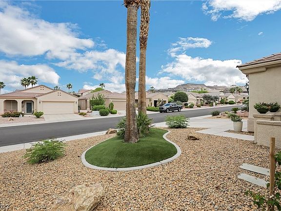 5th image of 593 Mountain Links Dr