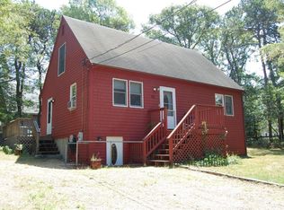 60 Towanticut Ave, Oak Bluffs, MA 02557
