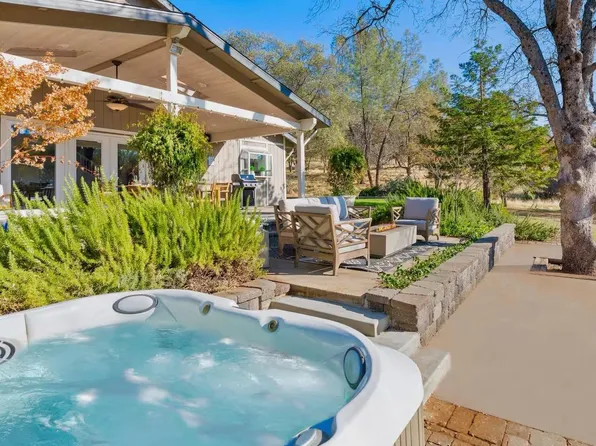 5615 Bear Trap Dr, Mariposa, CA 95338